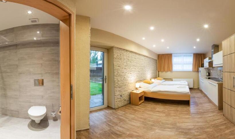 جناح مزود بتراس, Penzion Terezka