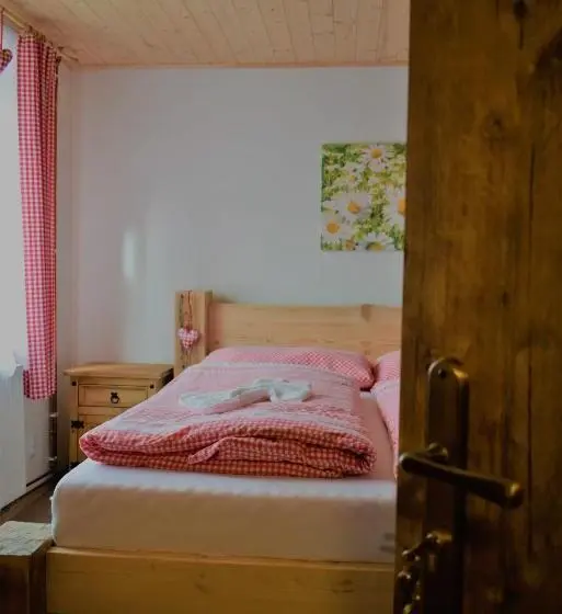 Standard room with outdoor bath, Penzion U Lípy