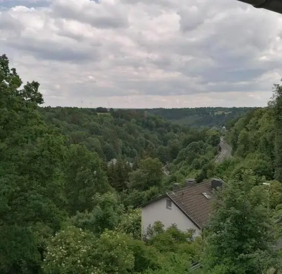 スタンダードルーム, Jeje Und Anna S Eifel Haus