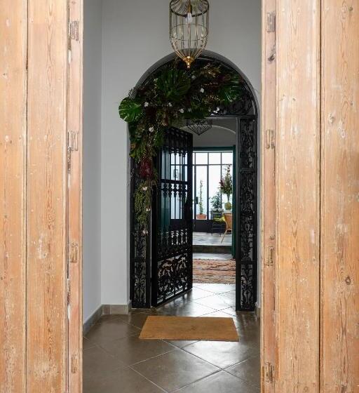 جناح دوبلكس, Hospederia Santa Clara