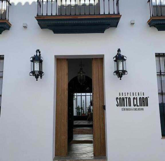 جناح سوبيريور, Hospederia Santa Clara
