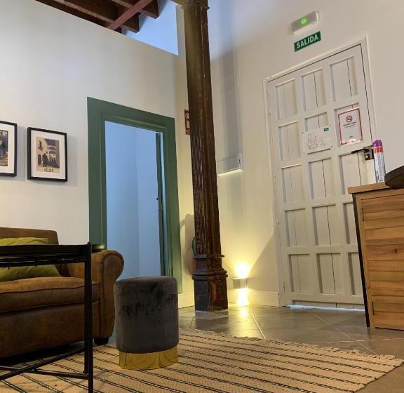 جناح ديلوكس, Hospederia Santa Clara