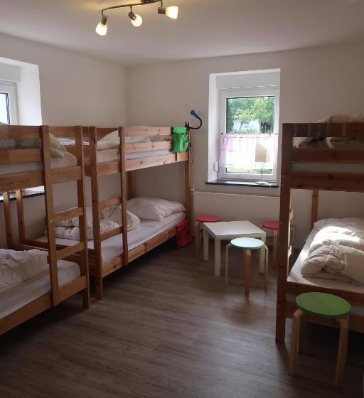 חדר סטנדרט לארבעה, Landpension Zur Hainbuche