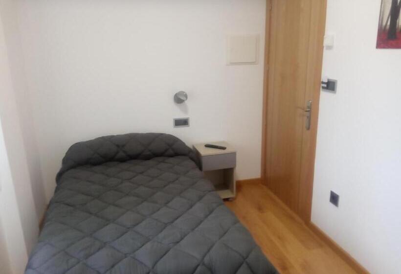 חדר סטנדרט יחיד, Hostal Outarelo