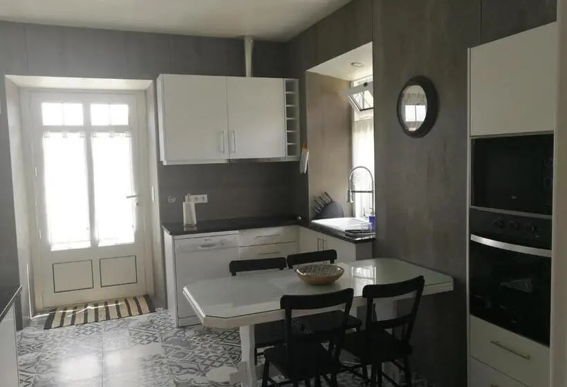 ویلای یک اتاق خوابه با استخر شنا, Quinta São José Da Relva