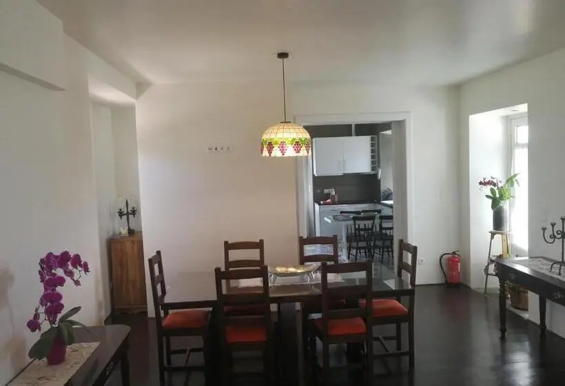 ویلای یک اتاق خوابه با استخر شنا, Quinta São José Da Relva
