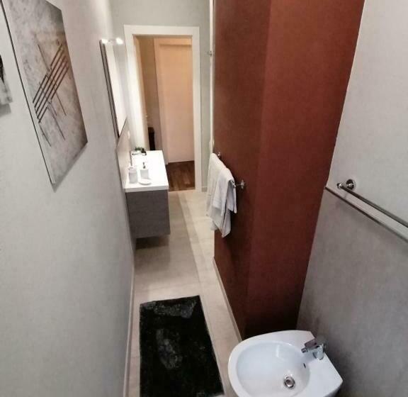 اتاق لوکس سه تخته, Segui Le Note Della Tua Vita