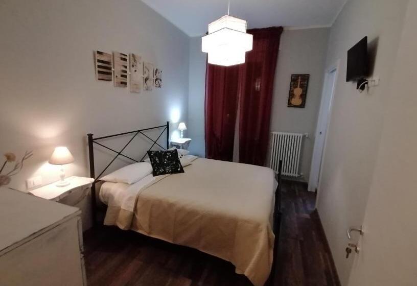 اتاق استاندارد, Segui Le Note Della Tua Vita