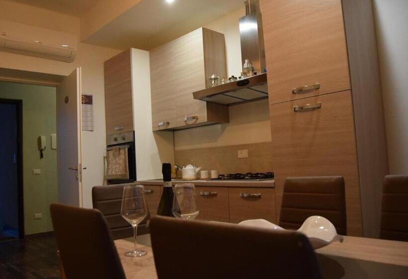 اتاق لوکس سه تخته, Segui Le Note Della Tua Vita