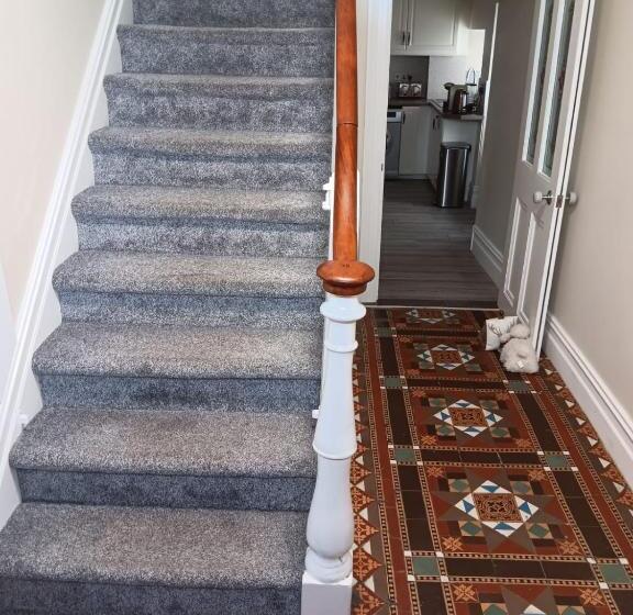 침실 1개 주택, The Lodge