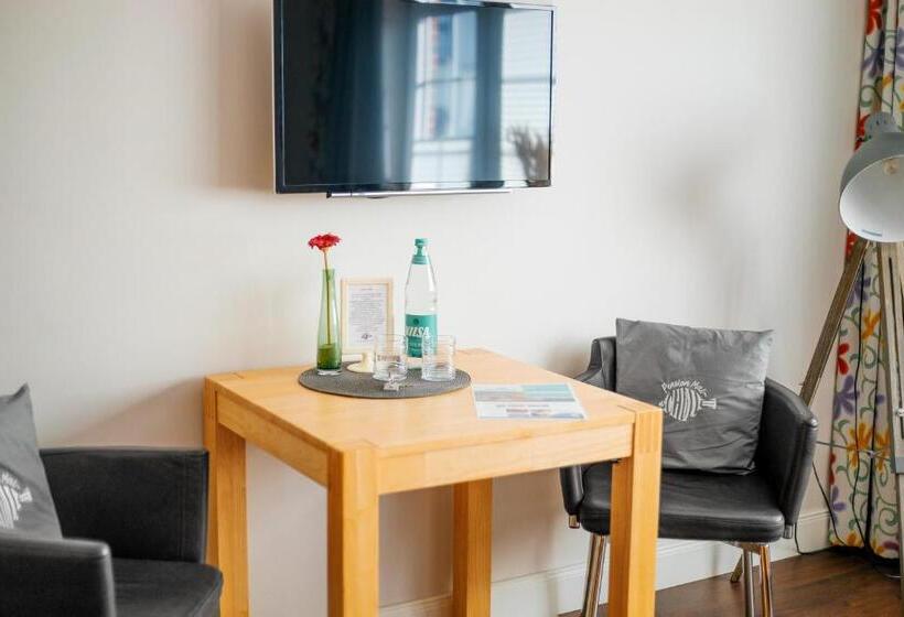 Номер Стандарт, Pension Mai Scholle