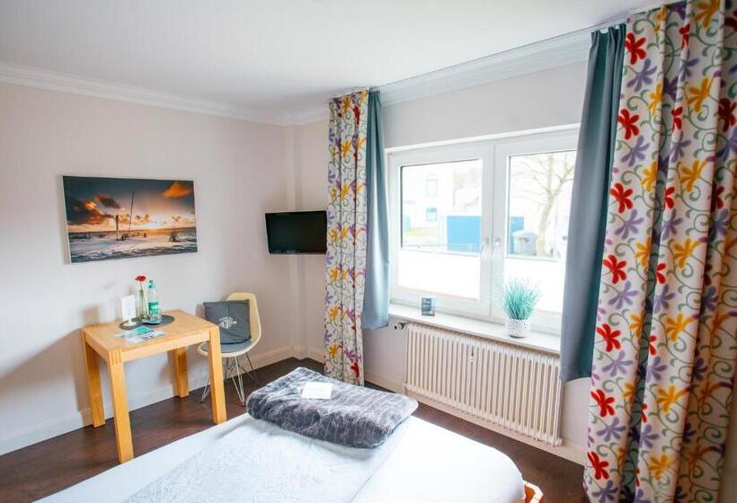 Номер Стандарт Индивидуальный, Pension Mai Scholle