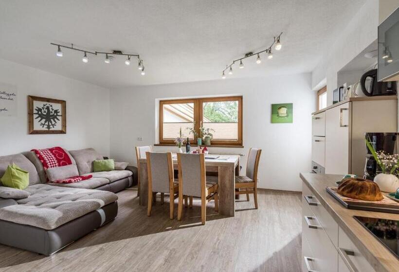 דירה בת חדר שינה 1 עם מרפסת, Restaurant Appartements Almdiele