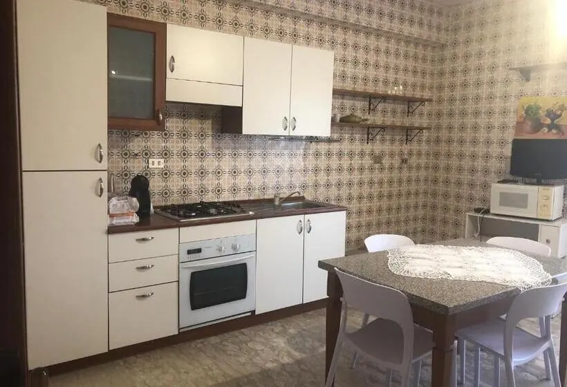 Economy-huone, B & B Patrizia