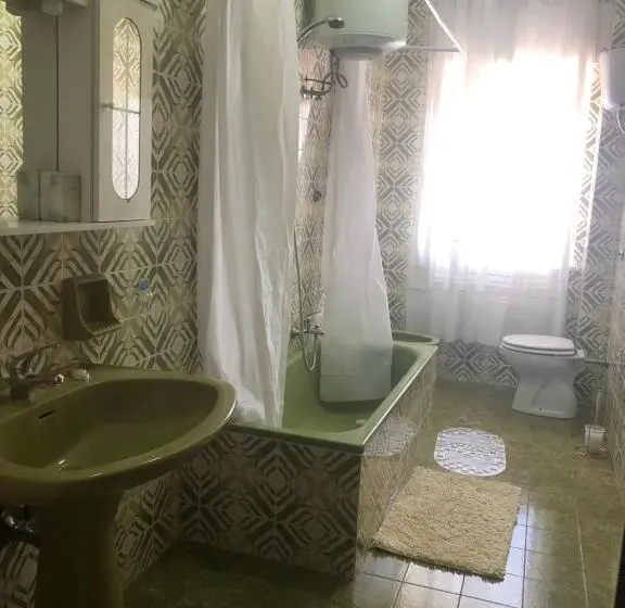 Economy-huone, B & B Patrizia