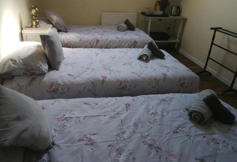 חדר דלוקס, Central Brittany B And B