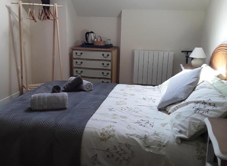 סוויטה דלוקס, Central Brittany B And B