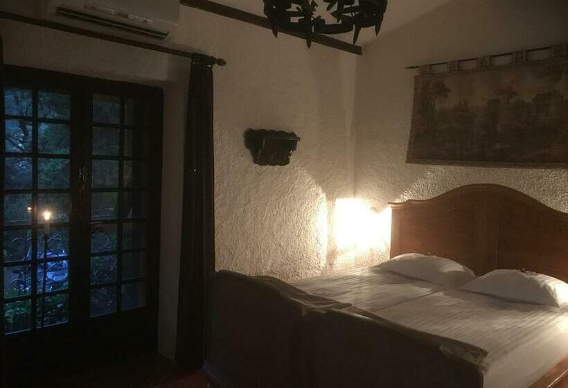 带阳台的豪华间, L Abri La Vall