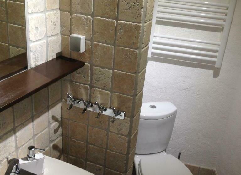 带共用浴室的标准房间, L Abri La Vall