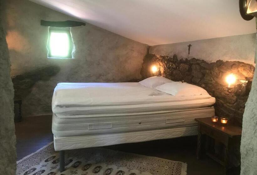 带共用浴室的标准房间, L Abri La Vall