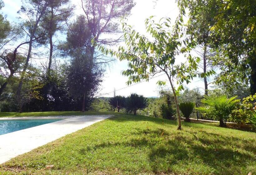 סוויטה נוף לבריכה, ô Tilia D Azur