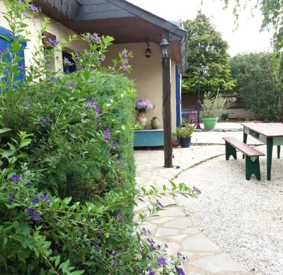 ２ベッドルームハウス, Les Mouettes 1 Gite Ou 4 Chambres D Hote, Jardin ,bords De Loire