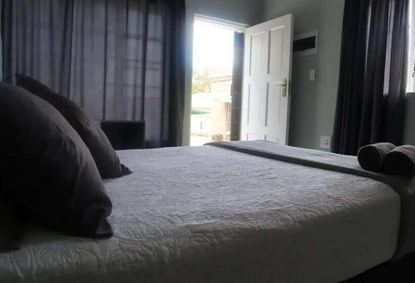 エコノミールーム, Conti Inn Guesthouse
