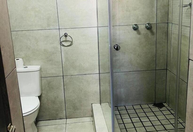 اتاق اجرایی, Conti Inn Guesthouse