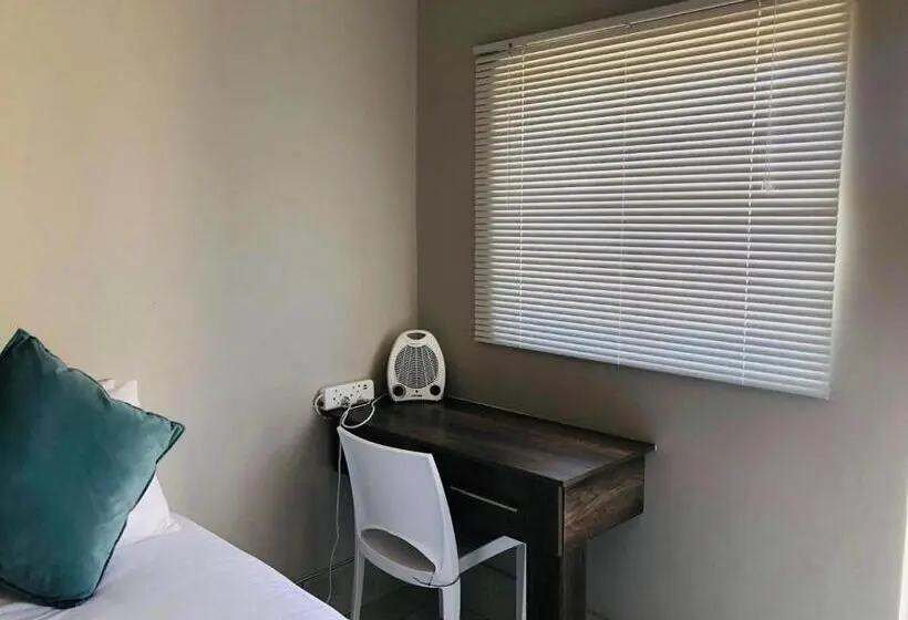 エクゼクティブルーム, Conti Inn Guesthouse