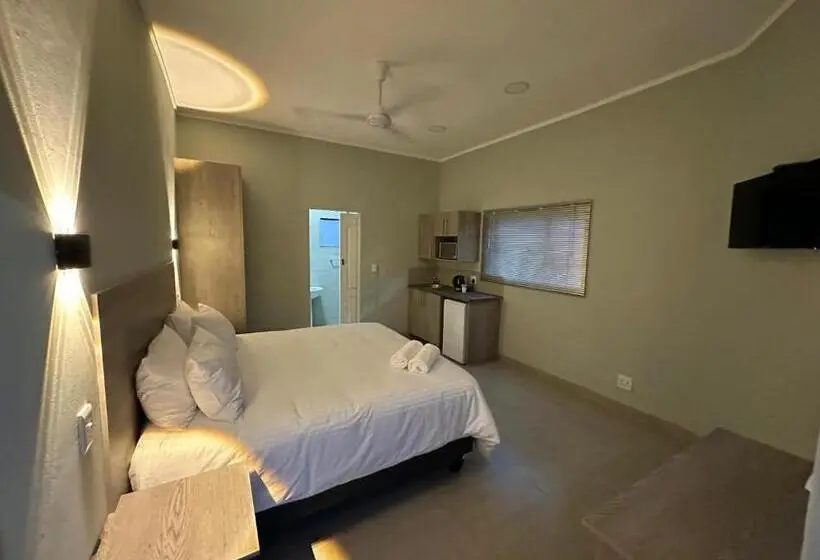 キングサイズベッドのスタンダードルーム, Conti Inn Guesthouse