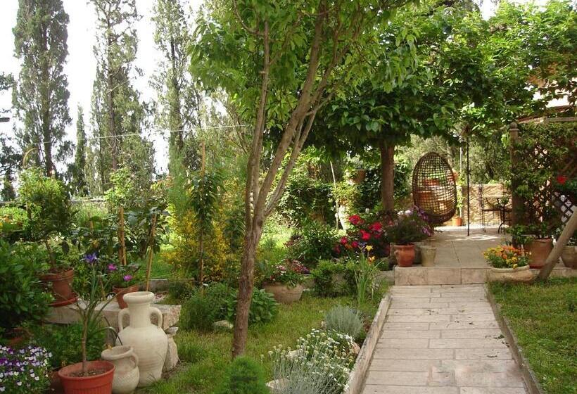 غرفة قياسية, Il Giardino Del Borgo