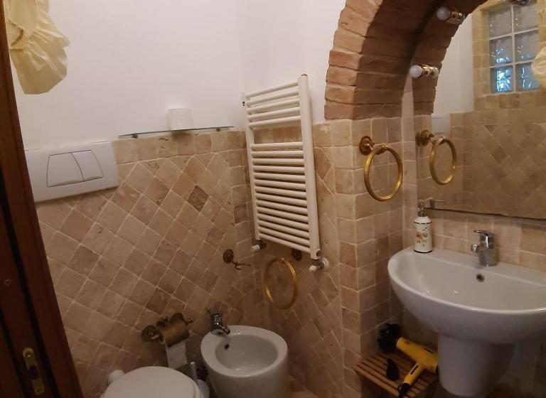 غرفة قياسية مطلّة علي الحديقة, Il Giardino Del Borgo