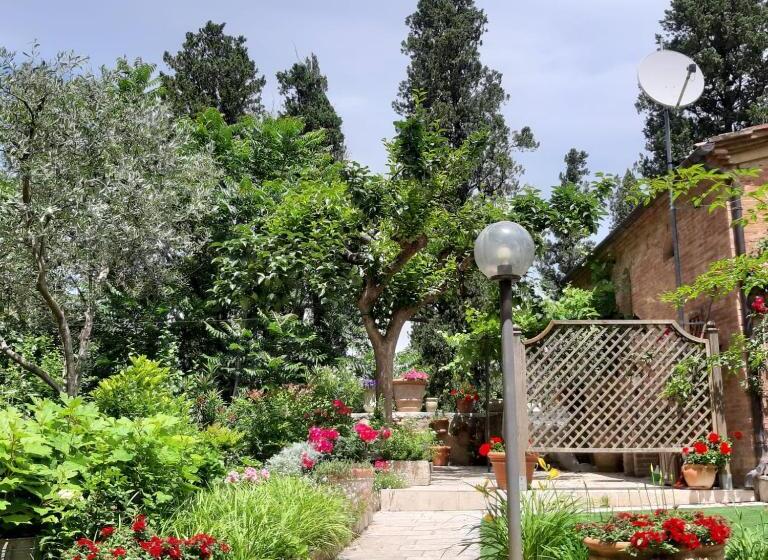 غرفة قياسية, Il Giardino Del Borgo