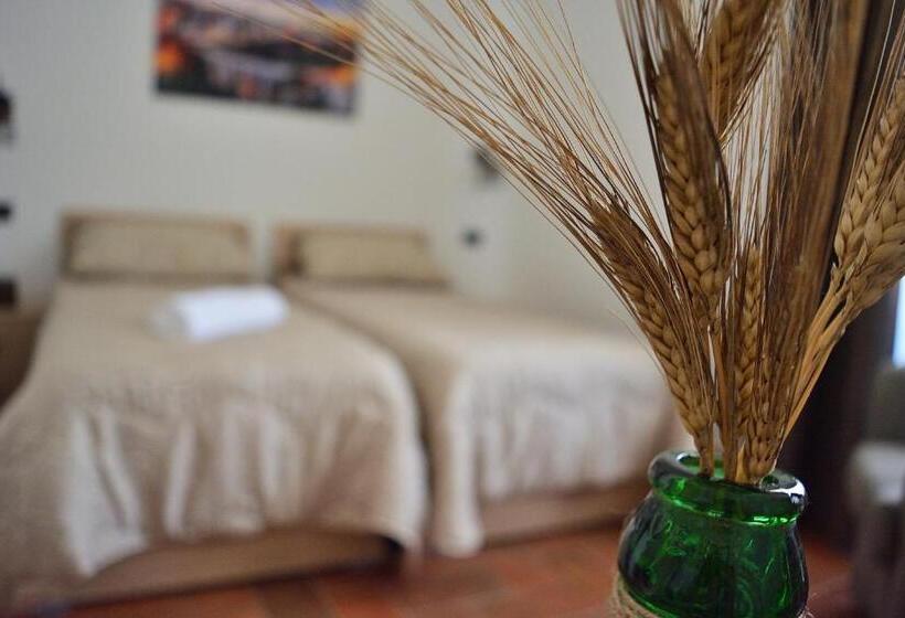 חדר סטנדרט, La Gravina