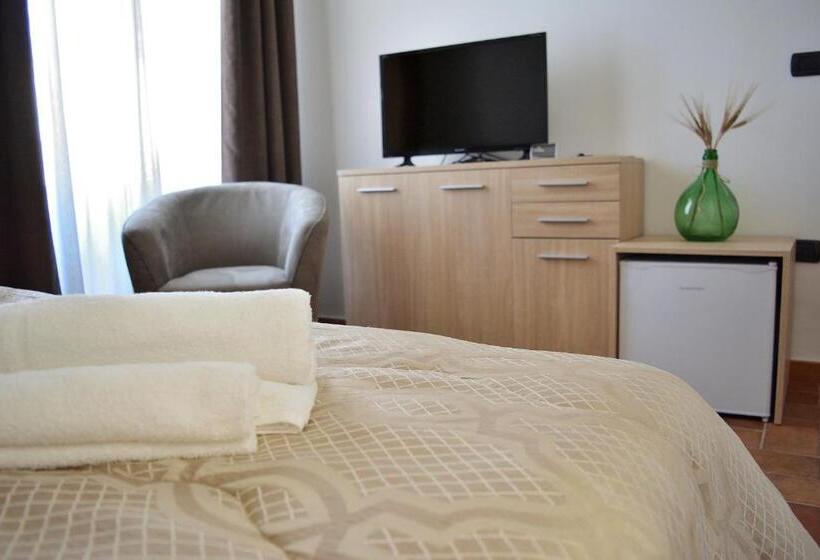 חדר סטנדרט, La Gravina