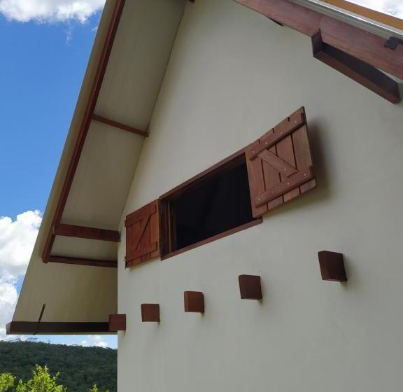 Familie Værelse Bjergudsigt, Pousada Cachoeira Esmeralda