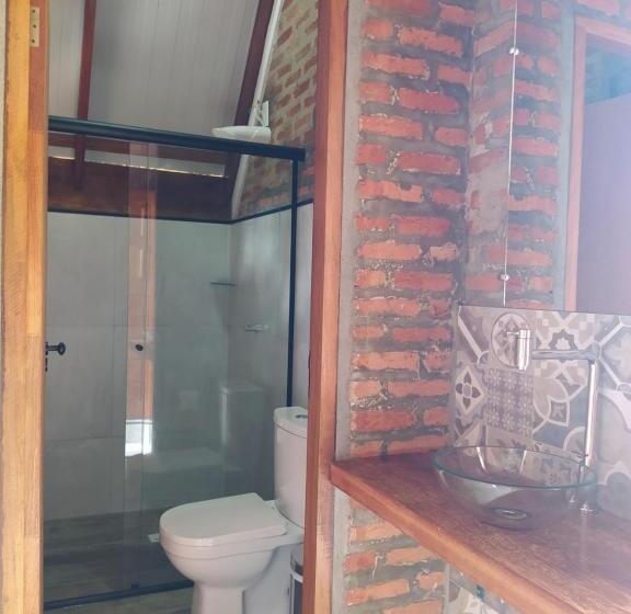 Familie Værelse Bjergudsigt, Pousada Cachoeira Esmeralda