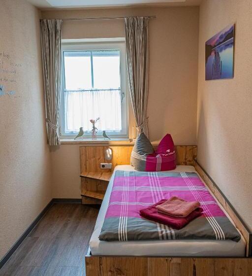 Номер Стандарт Индивидуальный, Pension Sengmüller