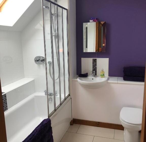 غرفة ديلوكس مطلة على البحيرة, Balachladaich Loch Ness B&b