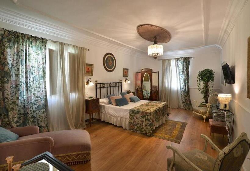 اتاق لوکس, La Casa De Los Coy