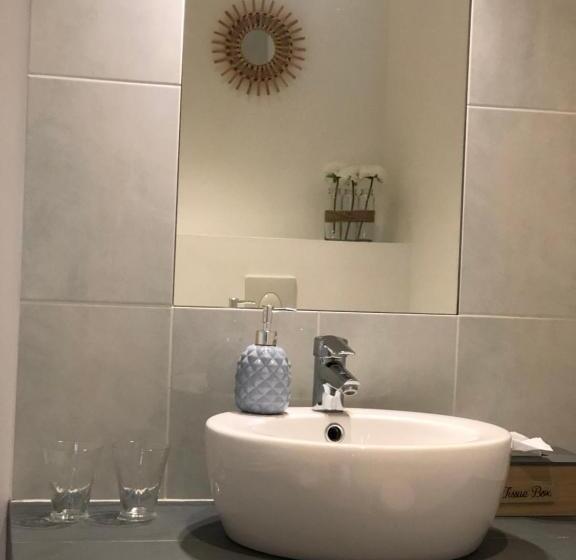 家庭套房, La Fedrie