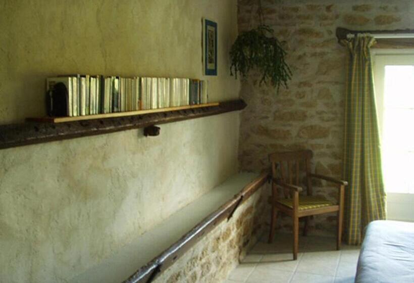 Номер Стандарт Вид на Сад, Le Charbonnet