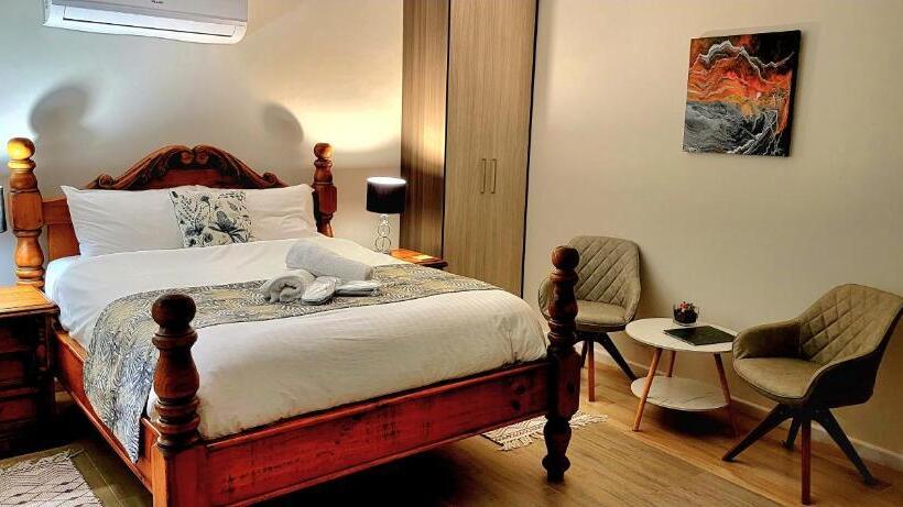 סוויטה, Merry Mary