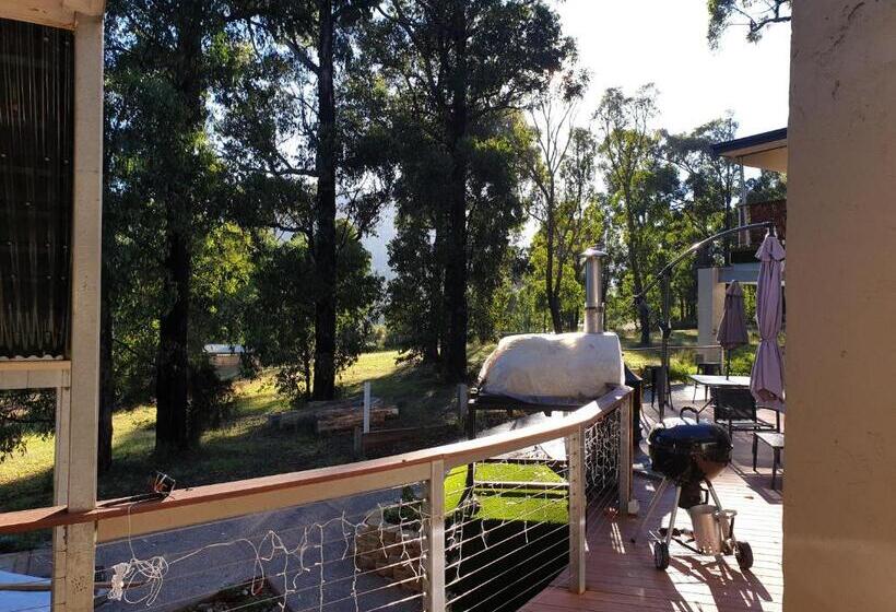 סוויטה משפחתית, Merry Mary