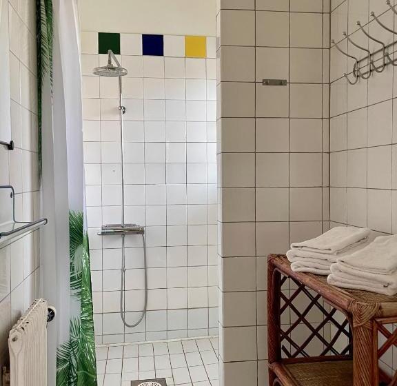 Номер Стандарт Совместная Ванная, Hemmet Simrishamns Vandrarhem Och B&b