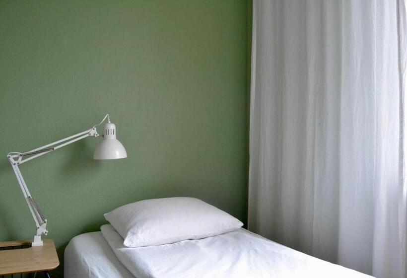 バス共有のスタンダードルーム, Hemmet Simrishamns Vandrarhem Och B&b