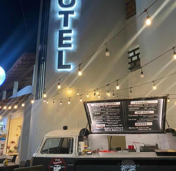 غرفة إقتصادية ثلاثية, Aldea Sol