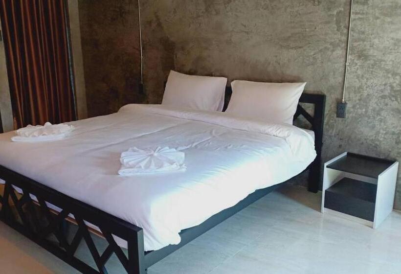 标准间, Nan Arena Place