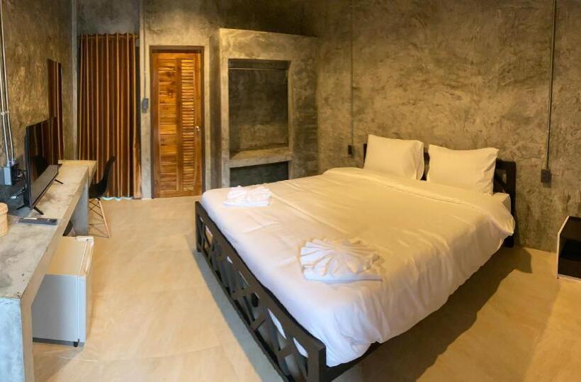 标准间, Nan Arena Place