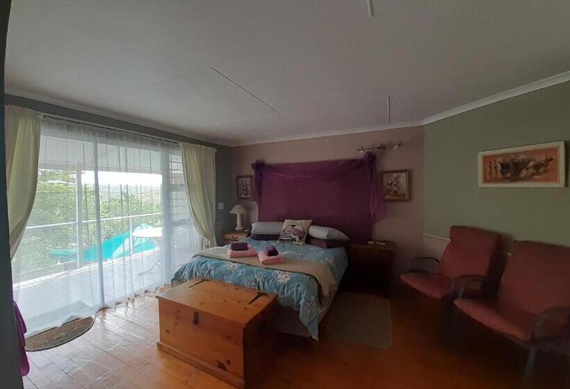 חדר אקונומי, De  Nessie